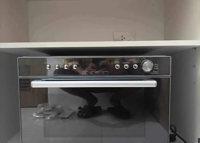 Apartment 2br Family With Balcony With Wifi And Netflix, Behind Sm Sucat