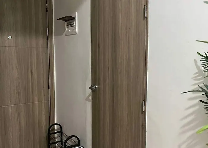Apartment 2br Family With Balcony With Wifi And Netflix, Behind Sm Sucat