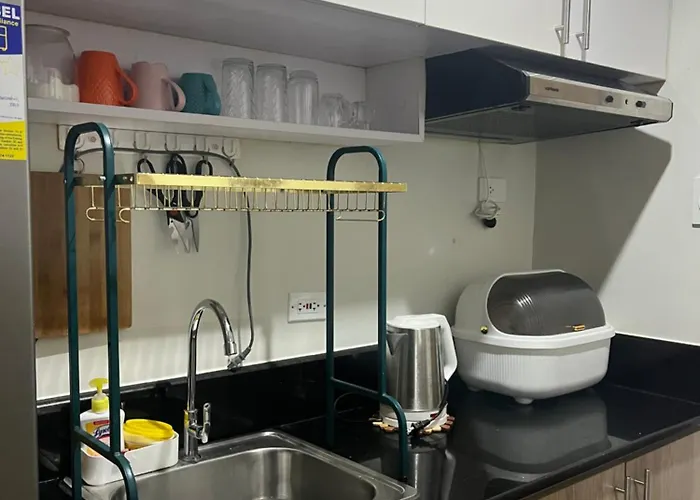 2br Family With Balcony With Wifi And Netflix, Behind Sm Sucat Manila